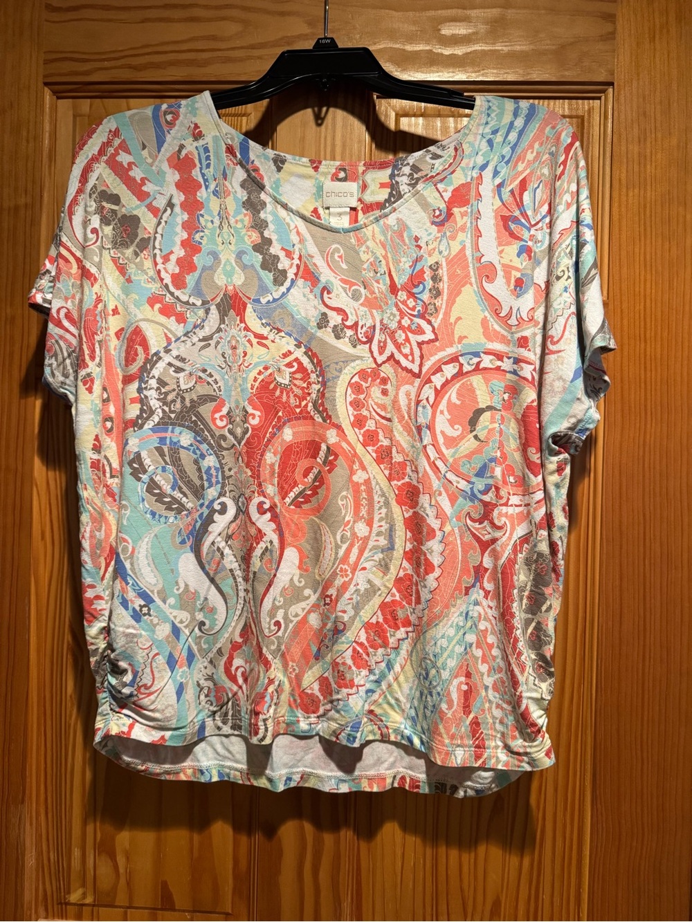 Chico's Size 3/ 16 Coral Aqua Paisley Short Sleeve Tee